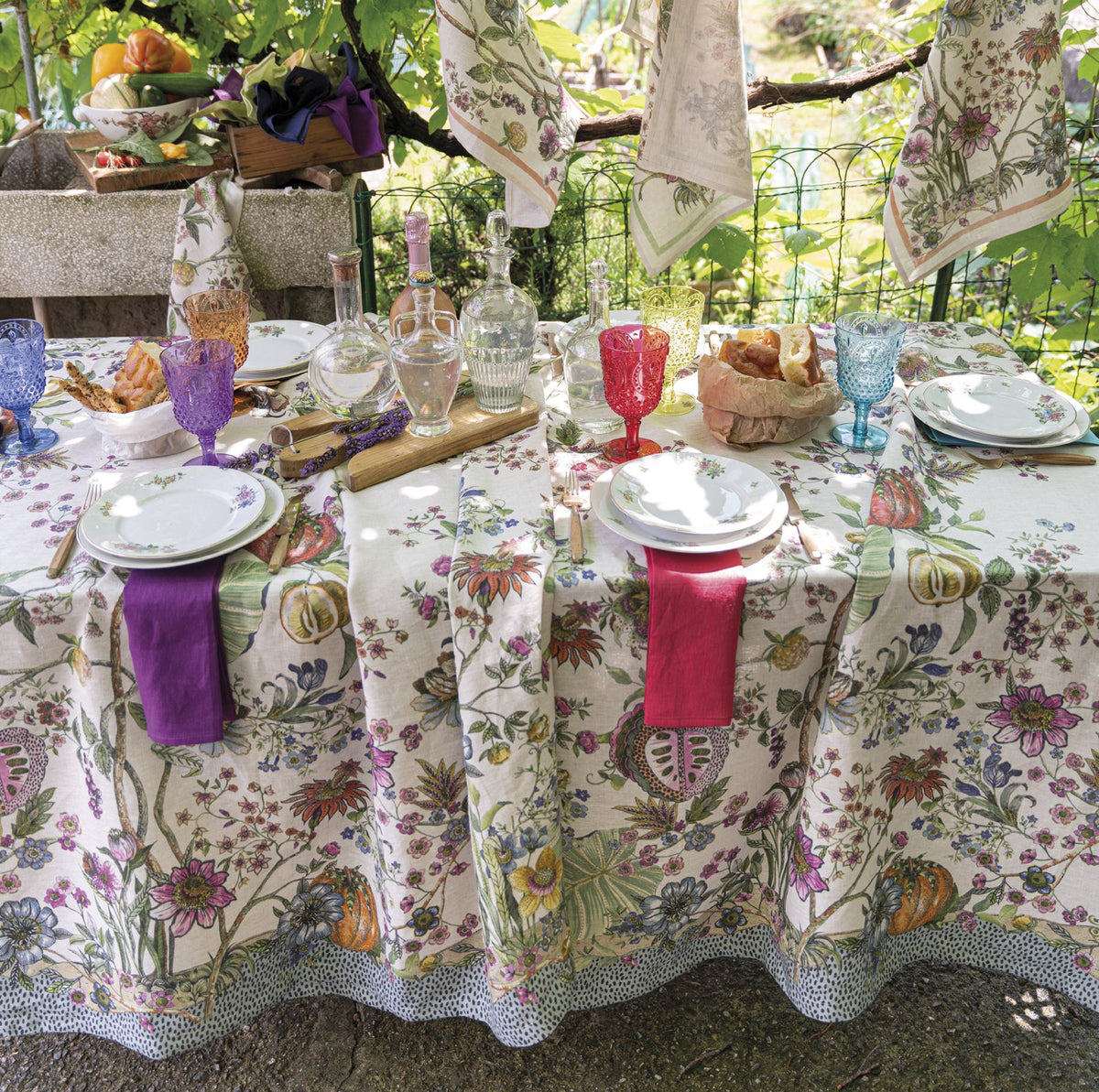 Biloba Printed Linen Tablecloth
