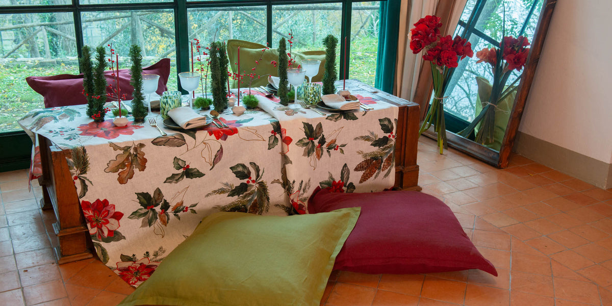 Christmas Tablecloths